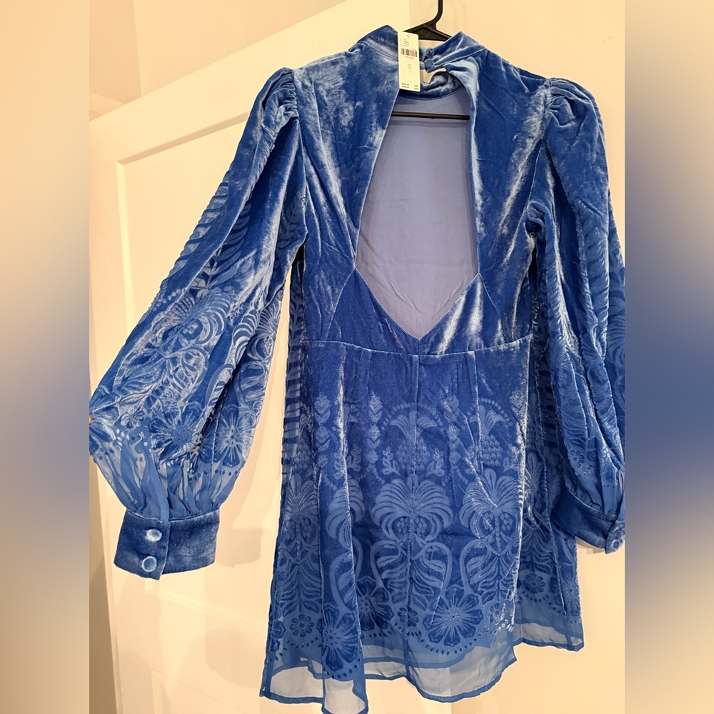 FARM Rio Blue Velvet Backless Dress - Picture 8 of 11